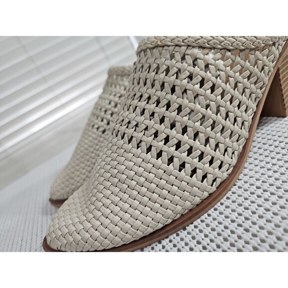 Time And Tru Women Ivory White Woven Memory Foam Comfort Block Heels Mules 9.5 - Picture 2 of 12
